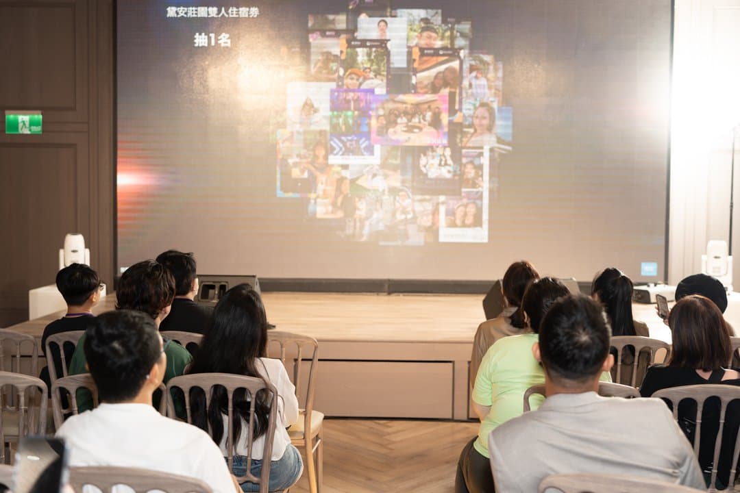 賓客頭像聚成雲團，全場觀眾屏息等待開獎